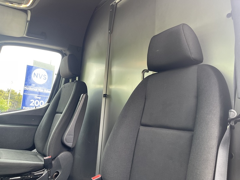 Mercedes-Benz eSprinter 55kWh Progressive Auto FWD L2 H2 5dr 20kW Charger - U886