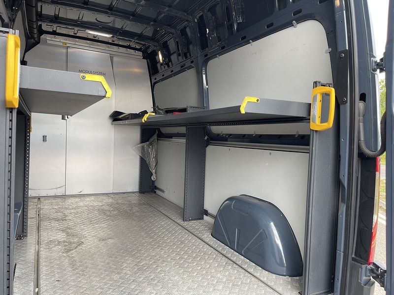 Mercedes-Benz eSprinter 55kWh Progressive Auto FWD L2 H2 5dr 20kW Charger - U886