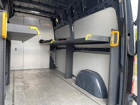 Mercedes-Benz eSprinter 55kWh Progressive Auto FWD L2 H2 5dr 20kW Charger - U886