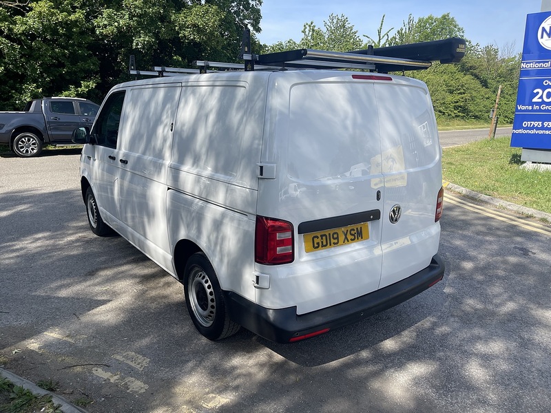 Volkswagen Transporter 2.0 TDI T28 Startline Panel Van 5dr Diesel Manual FWD SWB Euro 6 (s/s) (102 ps) - U889