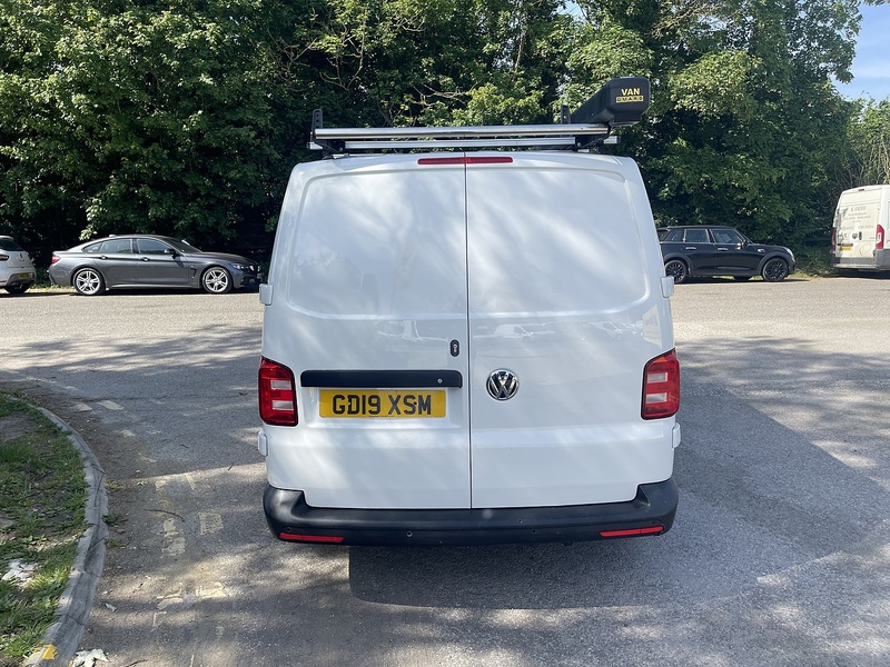 Volkswagen Transporter 2.0 TDI T28 Startline Panel Van 5dr Diesel Manual FWD SWB Euro 6 (s/s) (102 ps) - U889