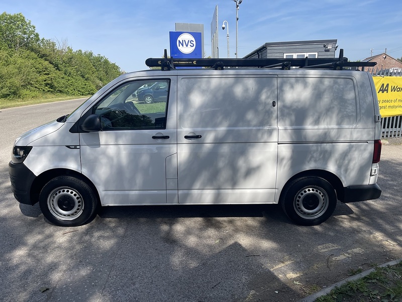Volkswagen Transporter 2.0 TDI T28 Startline Panel Van 5dr Diesel Manual FWD SWB Euro 6 (s/s) (102 ps) - U889