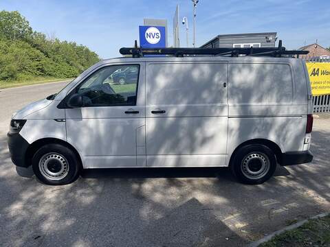 Volkswagen Transporter 2.0 TDI T28 Startline Panel Van 5dr Diesel Manual FWD SWB Euro 6 (s/s) (102 ps) - U889