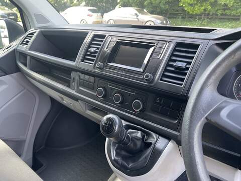 Volkswagen Transporter 2.0 TDI T28 Startline Panel Van 5dr Diesel Manual FWD SWB Euro 6 (s/s) (102 ps) - U889