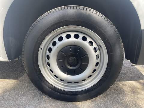 Volkswagen Transporter 2.0 TDI T28 Startline Panel Van 5dr Diesel Manual FWD SWB Euro 6 (s/s) (102 ps) - U889