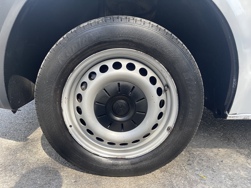 Volkswagen Transporter 2.0 TDI T28 Startline Panel Van 5dr Diesel Manual FWD SWB Euro 6 (s/s) (102 ps) - U889