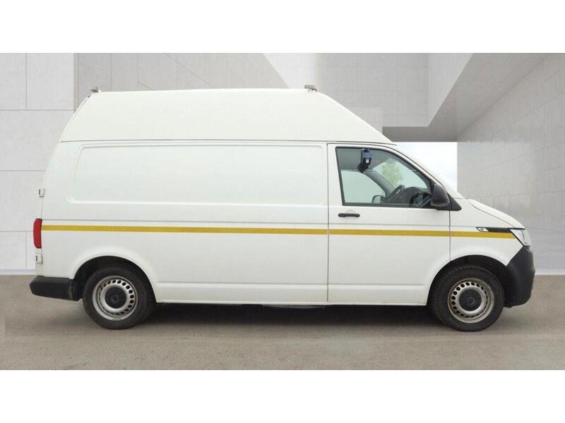Volkswagen Transporter 2.0 TDI T32 Startline 4Motion LWB High Roof Euro 6 (s/s) 5dr - U891