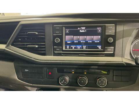 Volkswagen Transporter 2.0 TDI T32 Startline 4Motion LWB High Roof Euro 6 (s/s) 5dr - U891