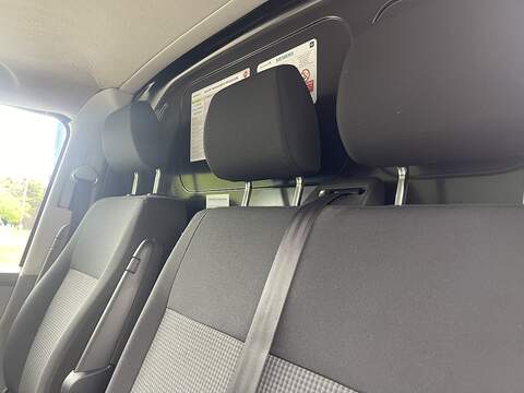 Volkswagen Transporter 2.0 TDI T32 Startline 4Motion LWB High Roof Euro 6 (s/s) 5dr - U891
