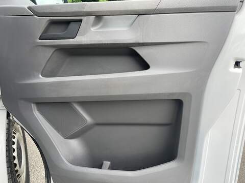Volkswagen Transporter 2.0 TDI T32 Startline 4Motion LWB High Roof Euro 6 (s/s) 5dr - U891