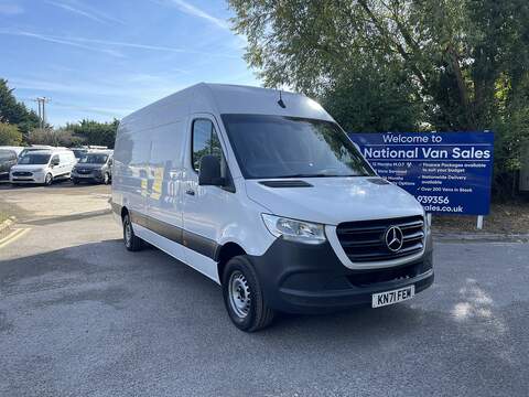 Mercedes-Benz Sprinter Sprinter Progressive Panel Van 1 Manual Diesel