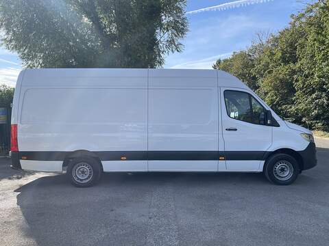 Mercedes-Benz Sprinter 2.0 315 CDI Progressive RWD L3 H2 Euro 6 (s/s) 5dr - U895