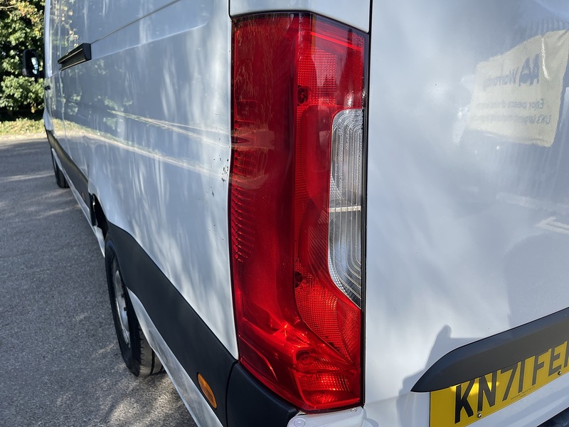 Mercedes-Benz Sprinter 2.0 315 CDI Progressive RWD L3 H2 Euro 6 (s/s) 5dr - U895