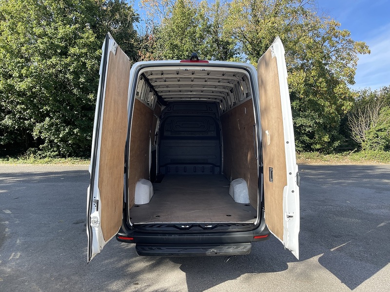 Mercedes-Benz Sprinter 2.0 315 CDI Progressive RWD L3 H2 Euro 6 (s/s) 5dr - U895