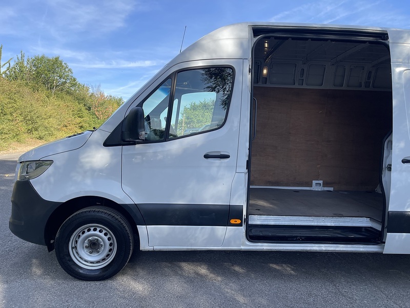 Mercedes-Benz Sprinter 2.0 315 CDI Progressive RWD L3 H2 Euro 6 (s/s) 5dr - U895