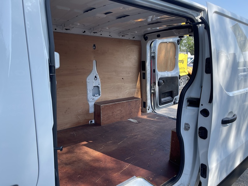 Renault Trafic 2.0 dCi Blue SL28 Business L1 H1 Euro 6 (s/s) 5dr - U903
