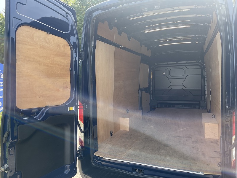 Ford Transit 2.0 350 EcoBlue Leader RWD L4 H3 Euro 6 (s/s) 5dr - U906