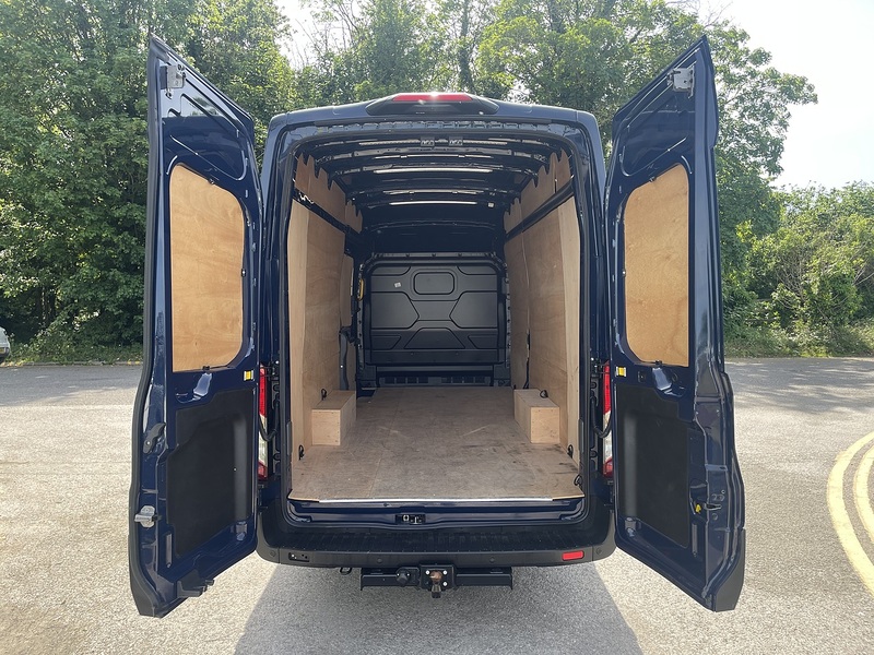 Ford Transit 2.0 350 EcoBlue Leader RWD L4 H3 Euro 6 (s/s) 5dr - U906