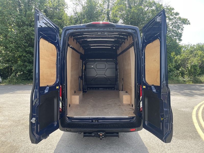 Ford Transit 2.0 350 EcoBlue Leader RWD L4 H3 Euro 6 (s/s) 5dr - U906