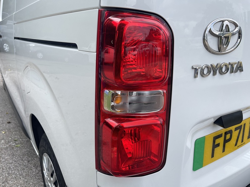 Toyota ProAce ProAce Icon Panel Van Automatic Electric - U915