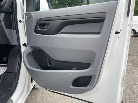 Toyota ProAce ProAce Icon Panel Van Automatic Electric - U915