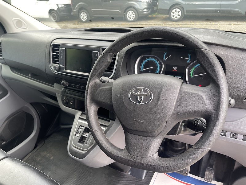 Toyota ProAce ProAce Icon Panel Van Automatic Electric - U915