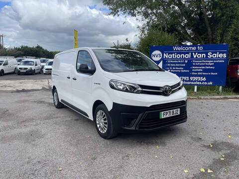 Toyota ProAce 3.0 D-4D Invincible Pickup Double Cab 4dr Diesel Auto 4WD Euro 5 (171 ps)