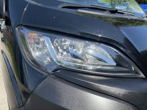 Peugeot Boxer 2.2 BlueHDi 335 Professional L3 H2 Euro 6 (s/s) 5dr - U919