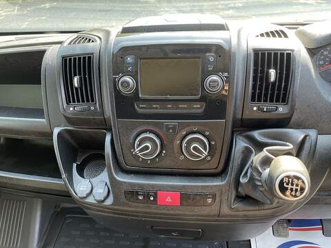 Peugeot Boxer 2.2 BlueHDi 335 Professional L3 H2 Euro 6 (s/s) 5dr - U919