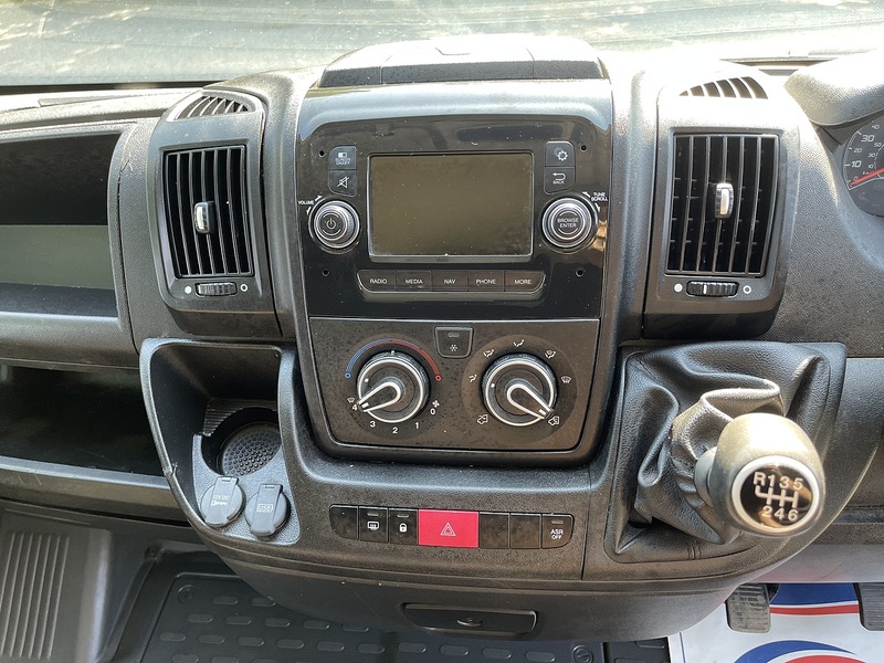 Peugeot Boxer 2.2 BlueHDi 335 Professional L3 H2 Euro 6 (s/s) 5dr - U919