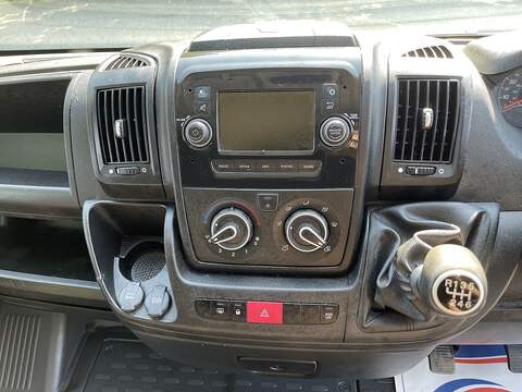 Peugeot Boxer 2.2 BlueHDi 335 Professional L3 H2 Euro 6 (s/s) 5dr - U919