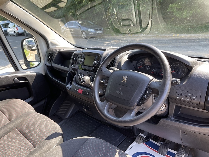 Peugeot Boxer 2.2 BlueHDi 335 Professional L3 H2 Euro 6 (s/s) 5dr - U919