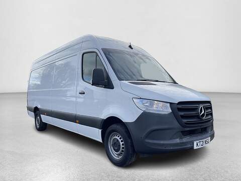 Mercedes-Benz Sprinter Sprinter Progressive Panel Van 1 Manual Diesel