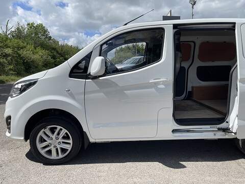 BYD ETP3 44.9kWh Auto MWB 5dr - U920