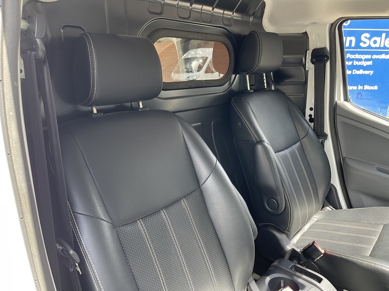 BYD ETP3 44.9kWh Auto MWB 5dr - U920
