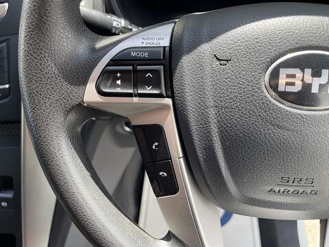 BYD ETP3 44.9kWh Auto MWB 5dr - U920