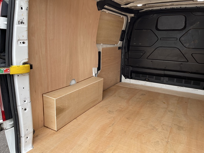 Ford Transit Custom 2.0 300 EcoBlue Limited L1 H1 Euro 6 (s/s) 5dr - U923
