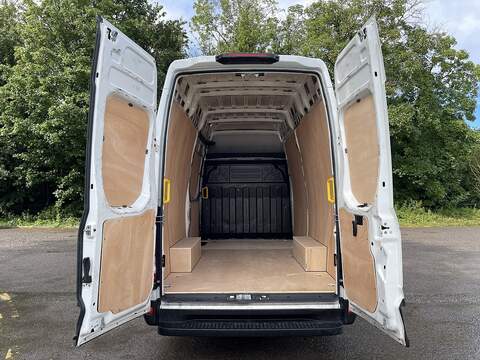 Iveco Daily 2.3D HPI 14V 35S 3520 MWB H2 Euro 6 (s/s) 5dr - U924