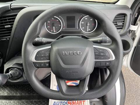 Iveco Daily 2.3D HPI 14V 35S 3520 MWB H2 Euro 6 (s/s) 5dr - U924