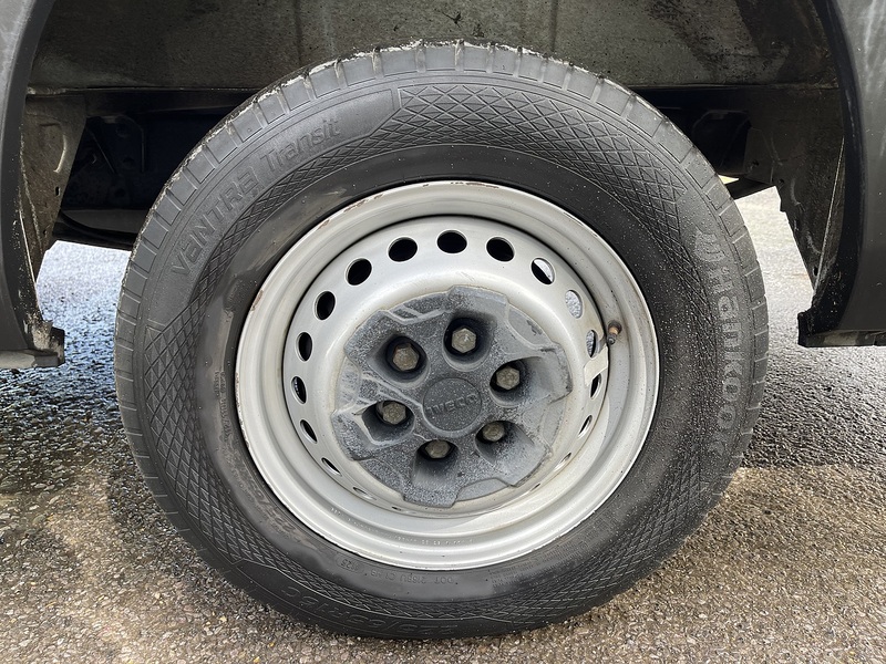Iveco Daily 2.3D HPI 14V 35S 3520 MWB H2 Euro 6 (s/s) 5dr - U924