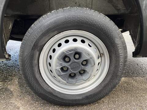 Iveco Daily 2.3D HPI 14V 35S 3520 MWB H2 Euro 6 (s/s) 5dr - U924