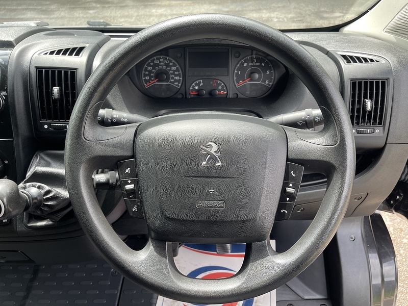 Peugeot Boxer 2.2 BlueHDi 335 Professional L3 H2 Euro 6 (s/s) 5dr - U925