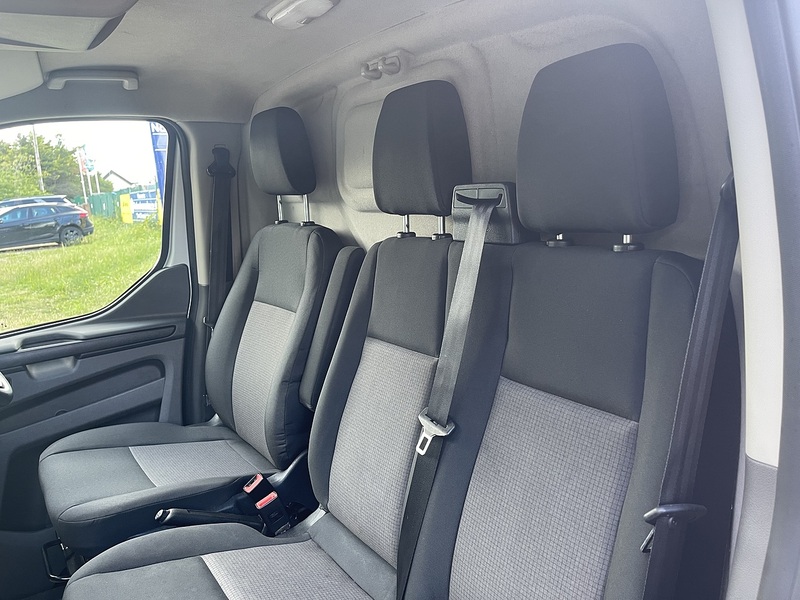 Ford Transit Custom 2.0 300 EcoBlue Leader L2 H1 Euro 6 (s/s) 5dr - U926