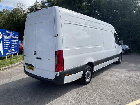 Mercedes-Benz Sprinter Sprinter Progressive Panel Van 1 Manual Diesel - U927
