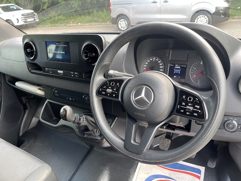 Mercedes-Benz Sprinter Sprinter Progressive Panel Van 1 Manual Diesel - U927