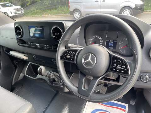 Mercedes-Benz Sprinter Sprinter Progressive Panel Van 1 Manual Diesel - U927