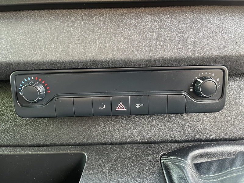 Mercedes-Benz Sprinter Sprinter Progressive Panel Van 1 Manual Diesel - U927
