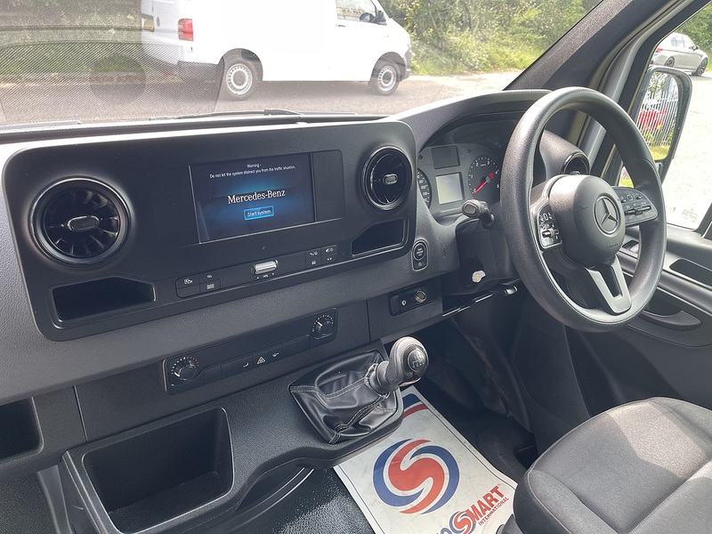 Mercedes-Benz Sprinter Sprinter Progressive Panel Van 1 Manual Diesel - U927