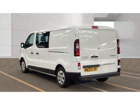 Renault Trafic 2.0 dCi Blue LL30 Business+ Crew Van L2 H1 Euro 6 (s/s) 6dr - U934