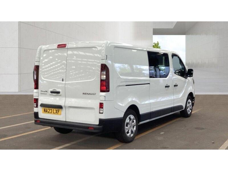 Renault Trafic 2.0 dCi Blue LL30 Business+ Crew Van L2 H1 Euro 6 (s/s) 6dr - U934